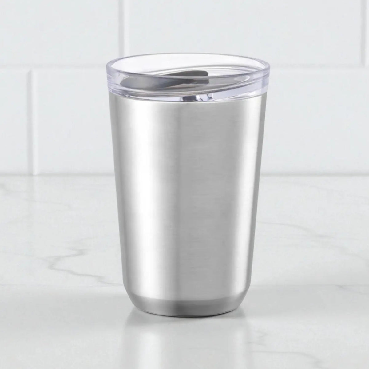 Kubek Kinto To Go Tumbler 350 ml srebrny – stalowy kubek termiczny z pokrywką do kawy i napojów na wynos
